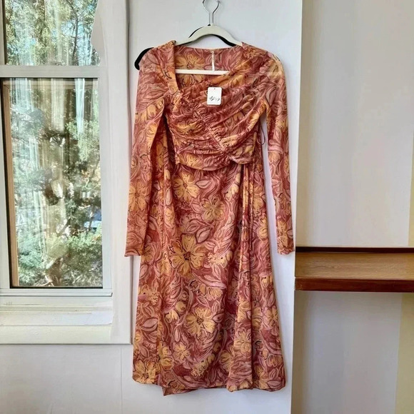 NWT Free People Supernova Set Two Piece Skirt Crop Top Long Sleeve Pink Large - Picture 3 of 16